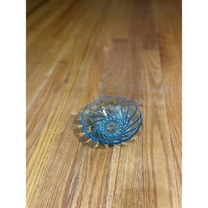 Vintage‎ Hazel Atlas Blue Capri Seashell Swirl Glass Bowl
